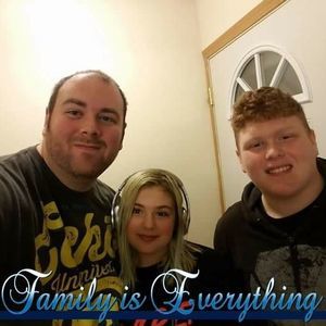 Meet your Posher, Claudia